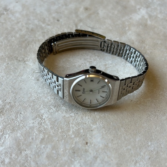 Pulsar lady quartz watch